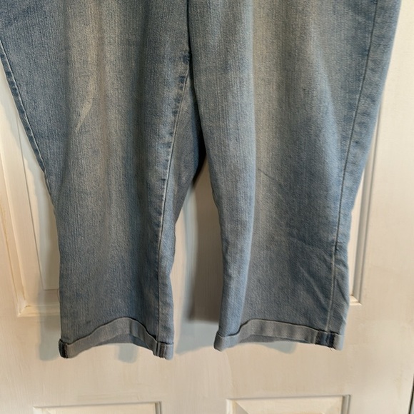 Faded Glory Size 16 Denim Capri - Picture 2 of 4
